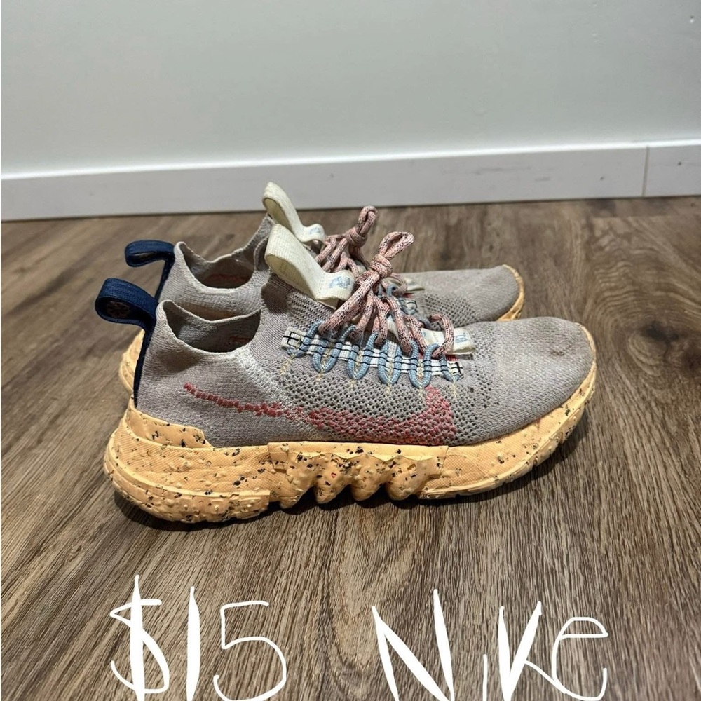 Nike Gray and Tan Athletic Shoes with Cushioned Midsole